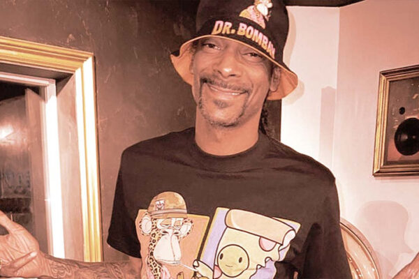 Snoop Dogg- set to launch BAYC- Themed Dessert Cafe