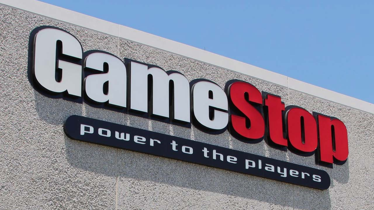 GameStop NFT Daily Fee Revenue Drops Below $4K As Market Crashes