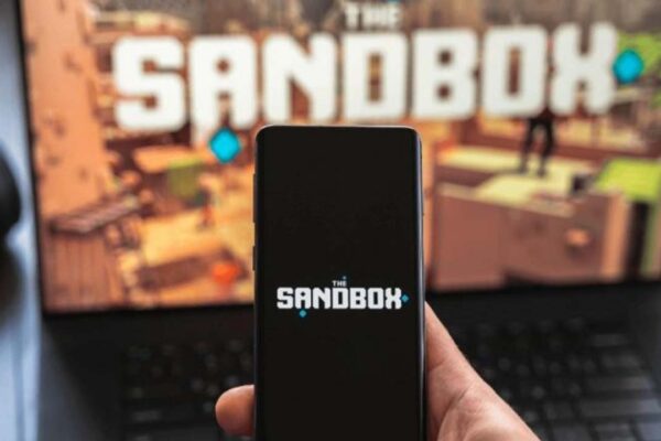 The Sandbox warns users of phishing emails arising from a compromised employee computer