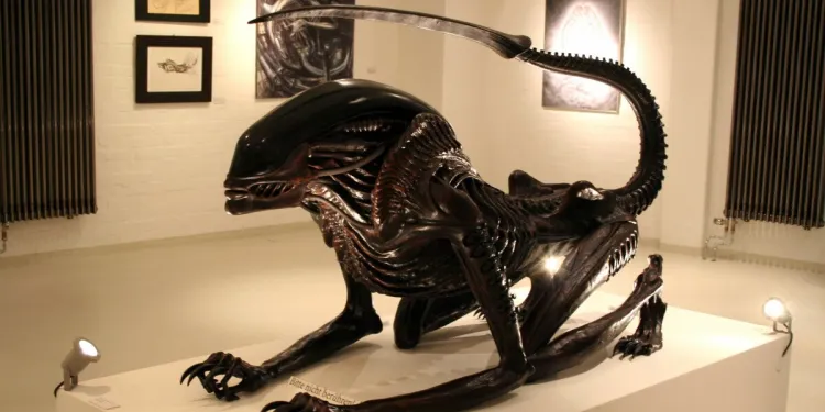 Original H.R. Giger ‘Alien’ Statue to Be Sold as NFTs