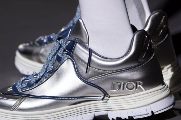 Dior B33 Sneakers: The Future of Fashion Authentication