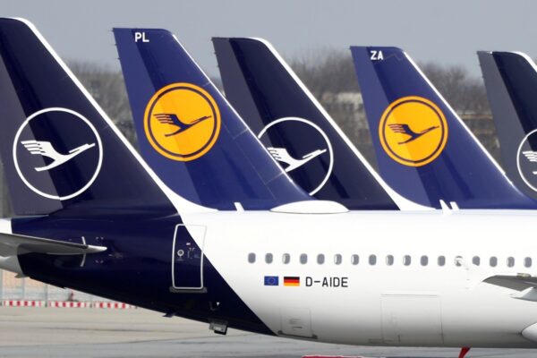 Lufthansa Soars Into Web3 With Uptrip NFT Loyalty Program for Frequent Fliers